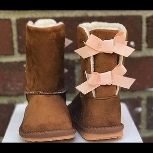 Girls squeaker boots size 5